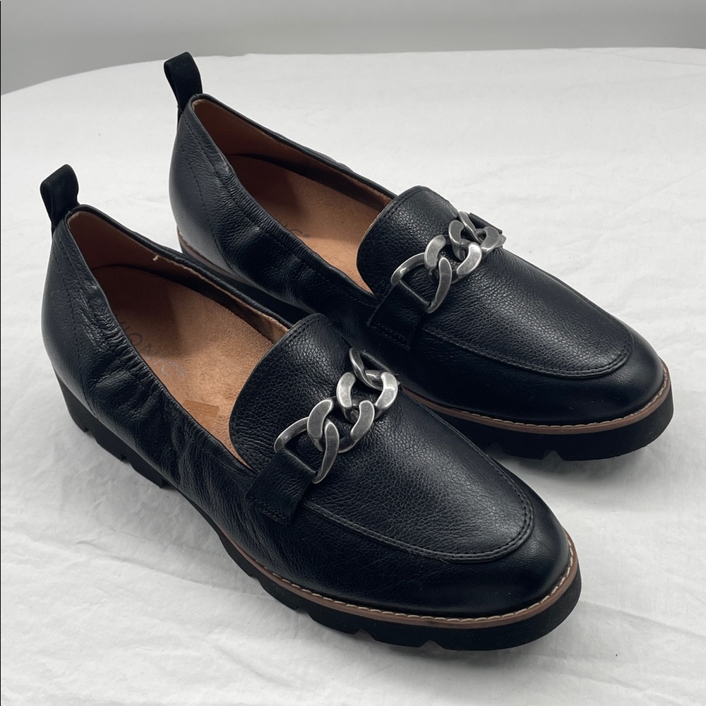 Vionic Black Leather Chain-Trim Loafers - Picture 3 of 16